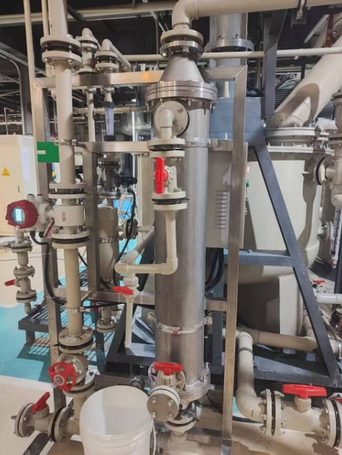 Application of membrane technology in the concentration of nano powder